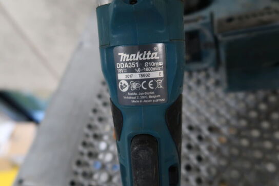 2 stk. akku håndværktøj MAKITA DDA351, med udsugningsadapter