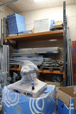 1 fag pallereol uden indhold