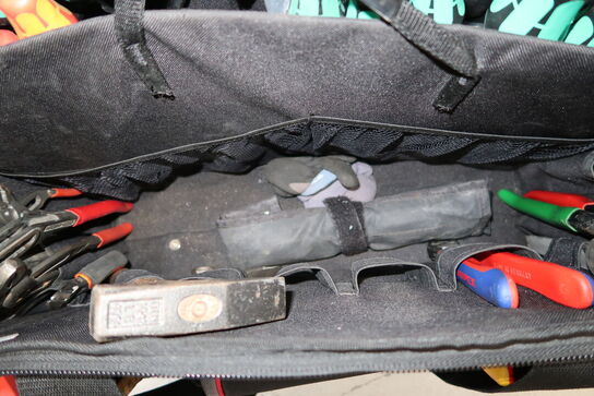 Værktøjstaske med div. Værktøj