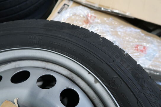 4 stk. fælge med dæk CONTINENTAL 225/55 R 17 C