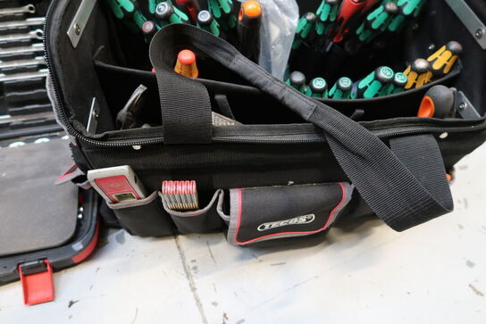 Værktøjstaske med div. Værktøj