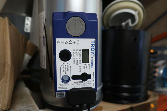 Palle med div. Brandspjæld TROX TECHNIK m.m.