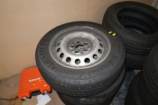 4 stk. fælge med dæk MICHELIN 195/65R16C