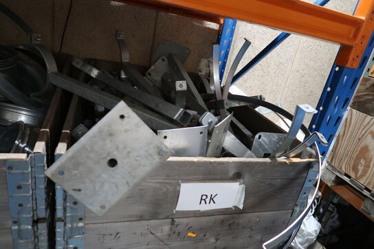 Palle med div. Beslag m.m.