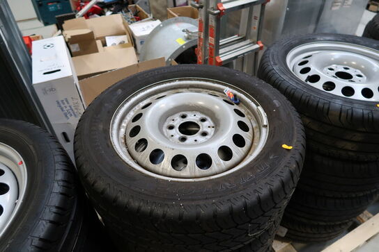 4 stk. fælge med dæk DUNLOP 225/55 R 17 C