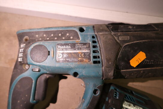 2 stk. akku håndværktøj MAKITA DTD154, DHR202 med 2 stk. batterier