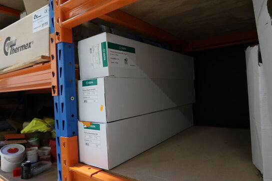 Hylde med div. Kopipapir IGEPA m.m.