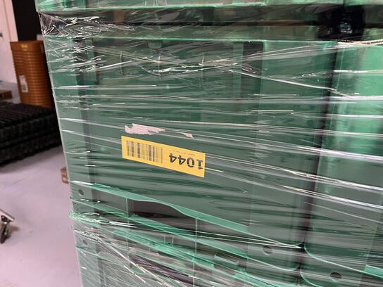 16. Stk. Grønne Plast kasser