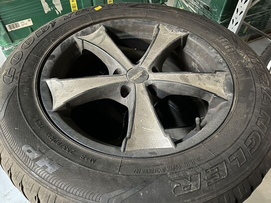 4. Stk. Dæk med Alu fælge 