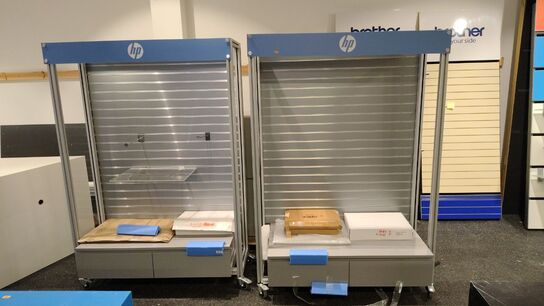 2. Stk. Butiks display med lys