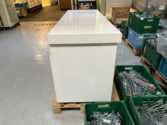 Udstillings disk til butik 