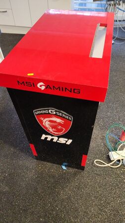 2 stk. Udstillings podie til butik