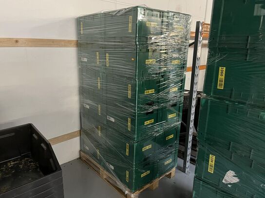 16. Stk. Grønne Plast kasser