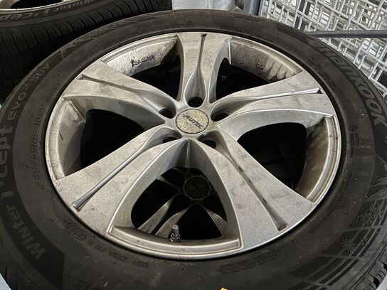 4. Stk. Dæk med Alu fælge 