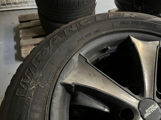 4. Stk. Dæk med Alu fælge 