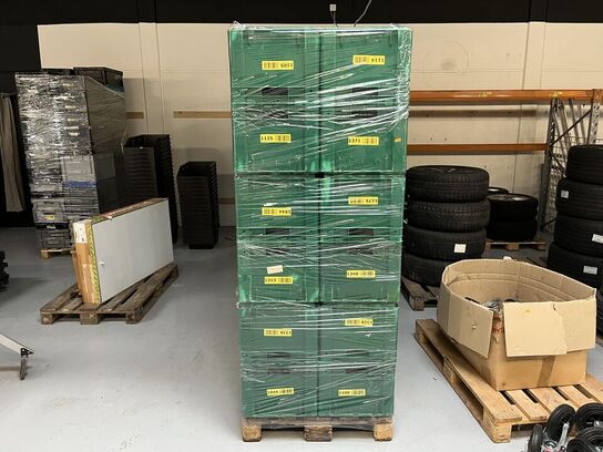 16. Stk. Grønne Plast kasser