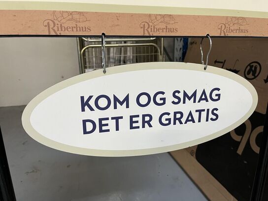 Butik Skilt  m. Cykel stativ