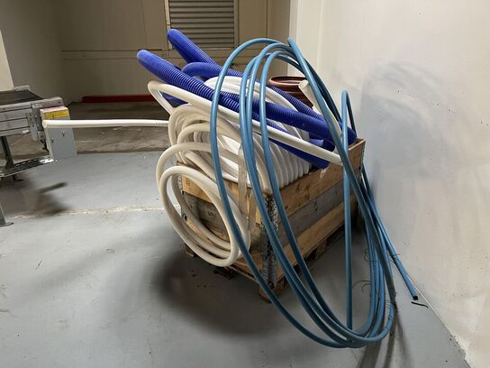 Palle med Assoreteret Plast Rør