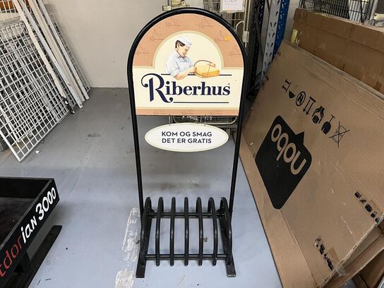 Butik Skilt  m. Cykel stativ