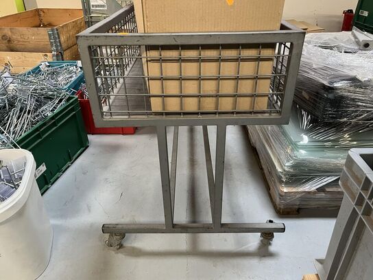 Metal Bord med gitter 