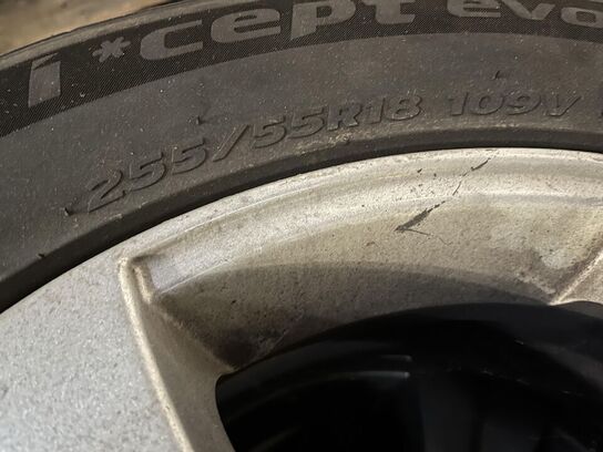 4. Stk. Dæk med Alu fælge 