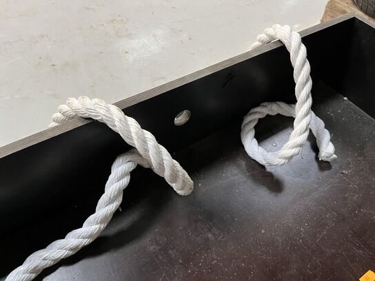 Udstillings Kælk i træ