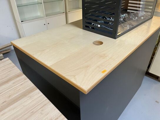 Udstillings disk til butik og Wagner vare skab 