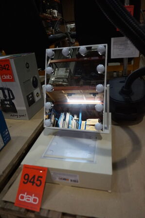 Essential makeupspejl m. LED lys 