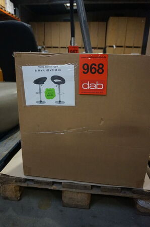 Plump Barstol sort (1 stk) 