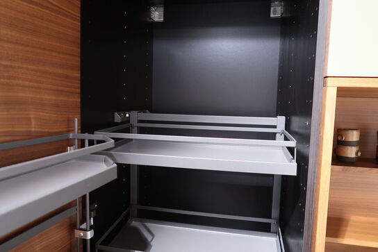 Køkkeninventar i valnød/grøn linoleum  FORM PLUS +