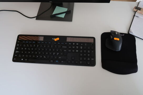  Computerskærm mlfg. Tastur & mus DELL Model: U2720Q