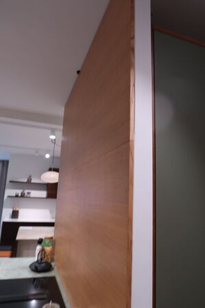 Køkkenø i egetræ m. marmorbordplade FORM PLUS+