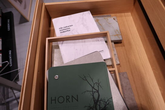 Køkkenø i egetræ m. marmorbordplade FORM PLUS+