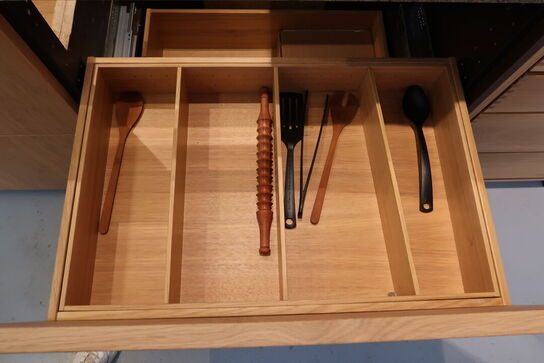 Køkken i røget egetræ  FORM PLUS+ 