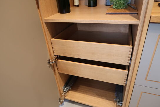 Køkkenvæg/element FORM PLUS+