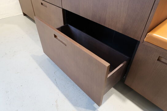 Køkken i røget egetræ  FORM PLUS+ 