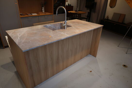 Form Plus+ ApS* Snedkerkøkken, Hvidevare, Kontorinventar mv.