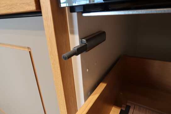 Køkkenvæg/element FORM PLUS+