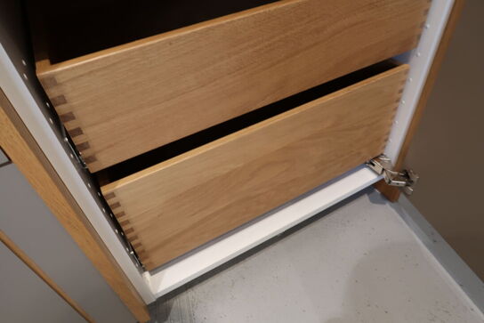 Køkkenvæg/element FORM PLUS+