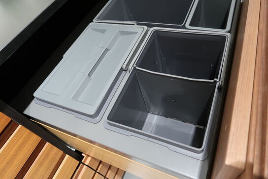 Køkkeninventar i valnød/grøn linoleum  FORM PLUS +