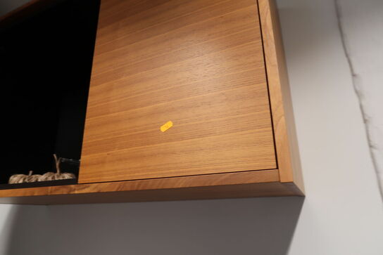 Køkkeninventar i valnød/grøn linoleum  FORM PLUS +