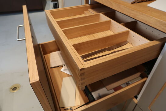 Køkkenvæg/element FORM PLUS+