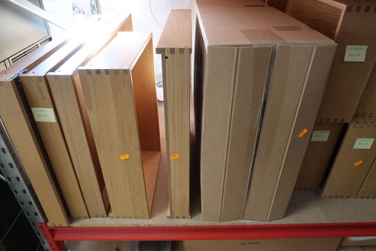 Indhold i pallereol bla. Møbelprøver FORM PLUS+