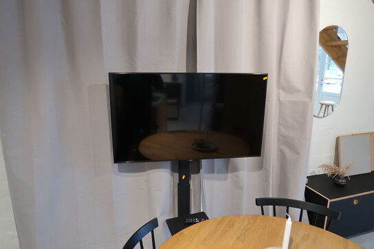 Fladskærms-tv 43" m. stativ  SAMSUNG Type: UE43TU6905 Model: UE43TU6905KXXC