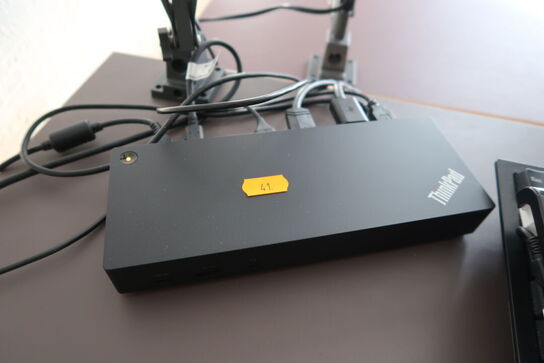 2 stk. Computerskærme mlfg. Tastur, mus & Headset THINKVISION/LENOVO Model: T27q-20/ C19270QTO