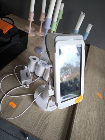 Kasseapparat med bonprinter og FLATPAY terminal