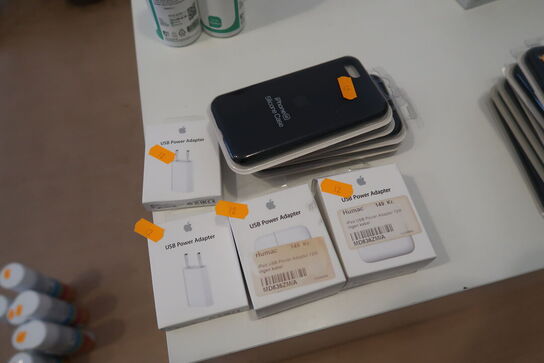 5 stk. covers samt 4 stk. strømadaptere