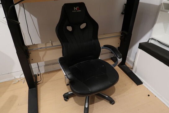 El. hæve/sænke skrivebord med indhold samt kontorstol