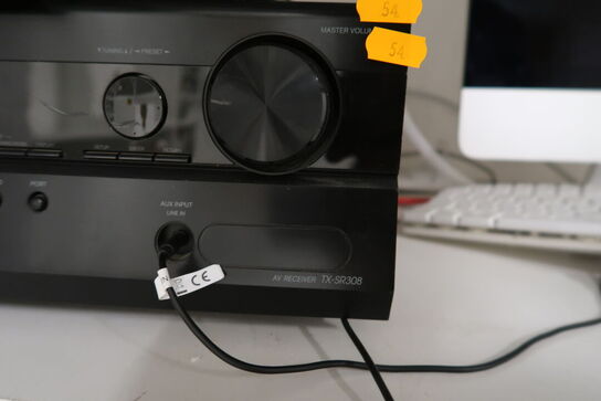 Forstærker samt 2 stk. højttallere ONKYO TX-SR308