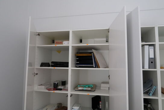 6 stk. skabe front og bagside med indhold